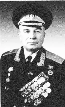 Рядовой командир отделения разведки помощник комиссара отряда потом бригады - фото 2
