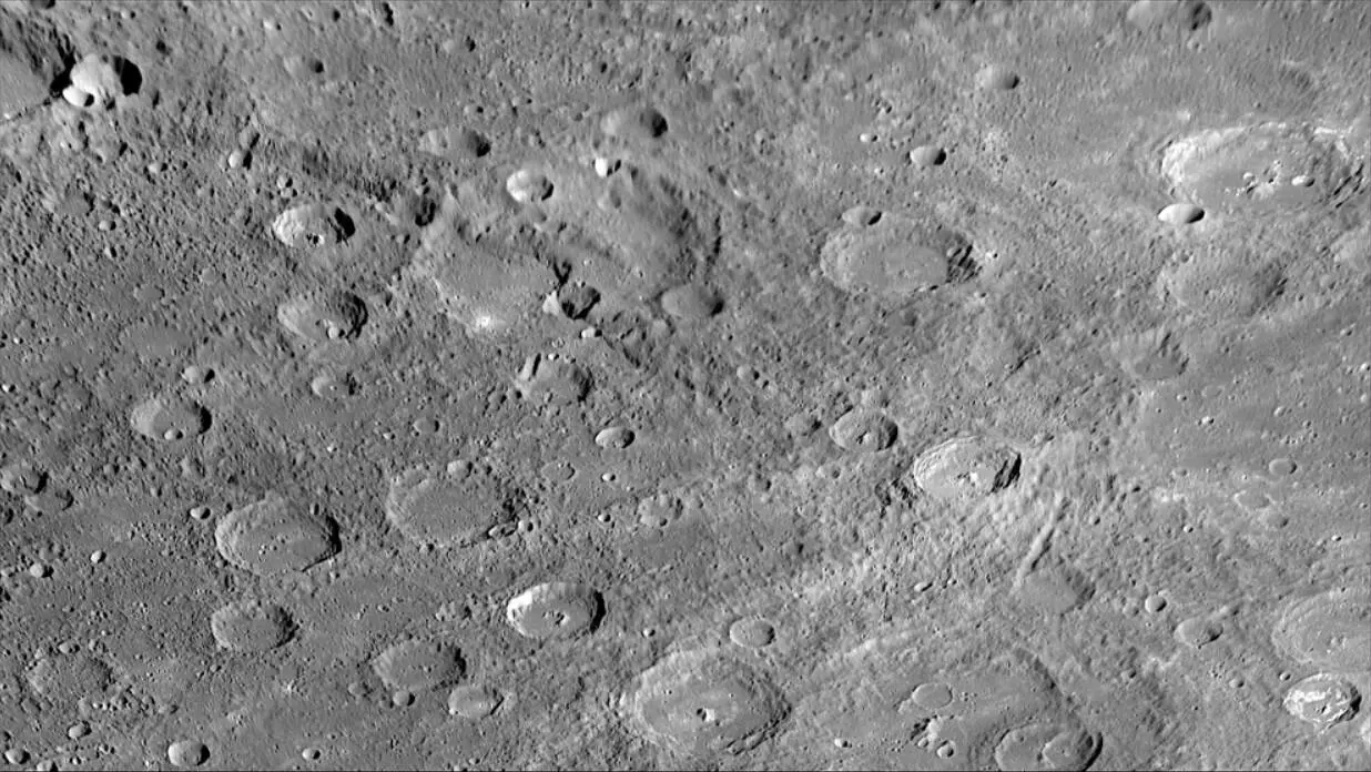 Рис Эскарп Дискавери Высота гор на Меркурии вычисленная по длине теней - фото 32