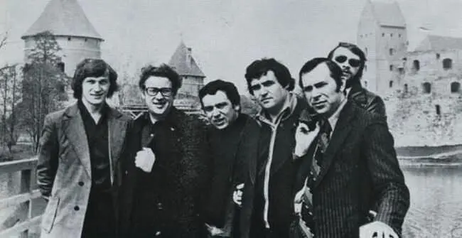С учениками класса после концерта в Вильнюсе Тракай 1980 На занятиях в - фото 160
