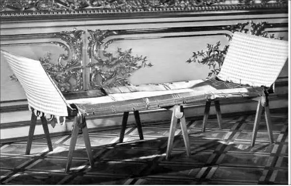 Походная кровать Александра I Екатерининский дворец Г Гамбс 90 х 182 х 76 - фото 29