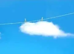 И слетев вниз повисло рядом Оно раскачивалось подражая простыне и радуясь - фото 51