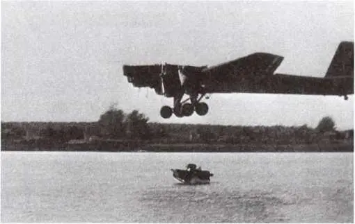 Кадры сброса танка Т37А на воду Район Москвы Медвежьи озера 1936 год - фото 31