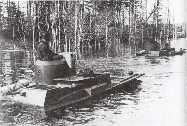 Танки Т38 на плаву во время маневров Московский военный округ 1937 год На - фото 53
