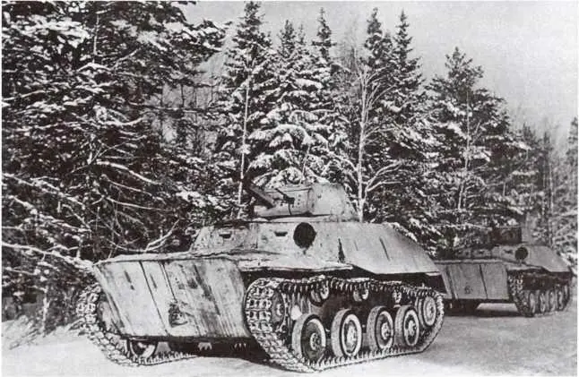 Танки Т40 на марше Западный фронт предположительно 5я армия январь 1942 - фото 93