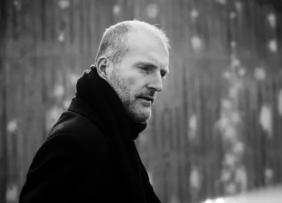Urban Zintel ROBERT SEETHALER is an Austrian living in Berlin and is the - фото 1