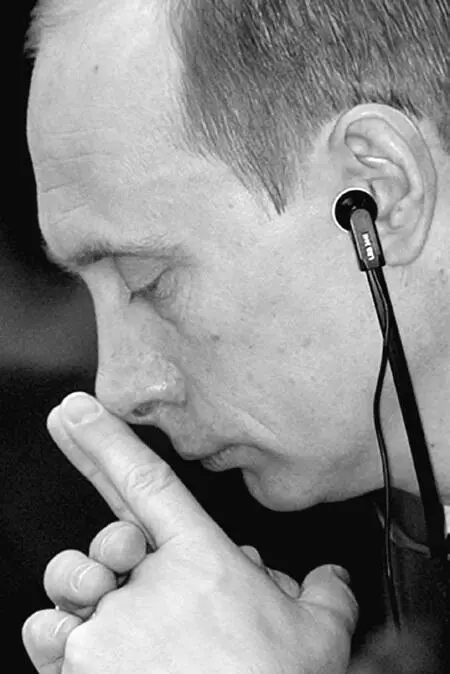 Утверждают также что олигархи старого формата такие как Петр Авен Михаил - фото 18