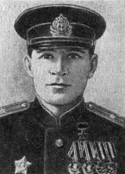 Командир звена сторожевых катеров Д А Глухов Помог ему случай В тот день - фото 3