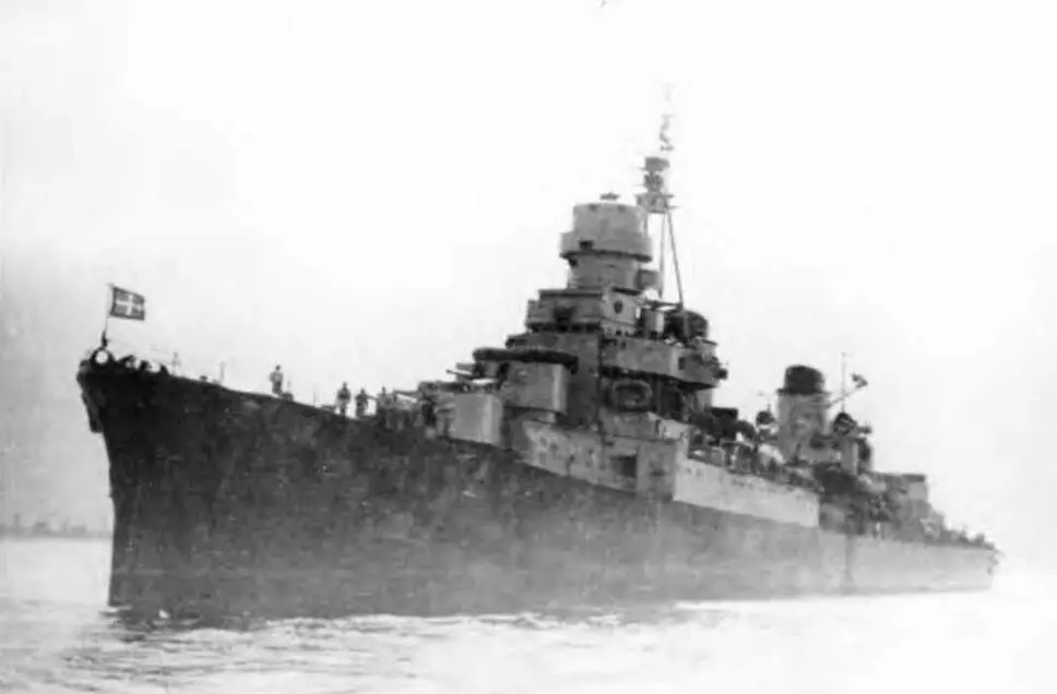 Легкие крейсера Джулио Германико в 1943 г и Сципионе Африкано в 1944 г 2 - фото 120