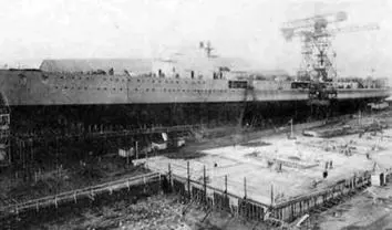 Корпус Нюрнберга на стапеле Середина 1933 г Легкий крейсер Нюрнберг - фото 36