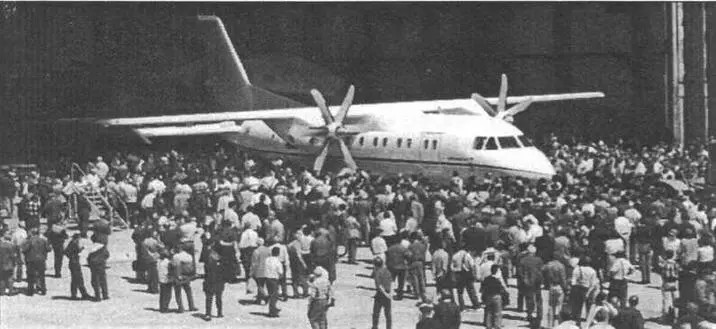 Торжественная церемония выкатки Ан140 Своего предшественника знаменитого - фото 11