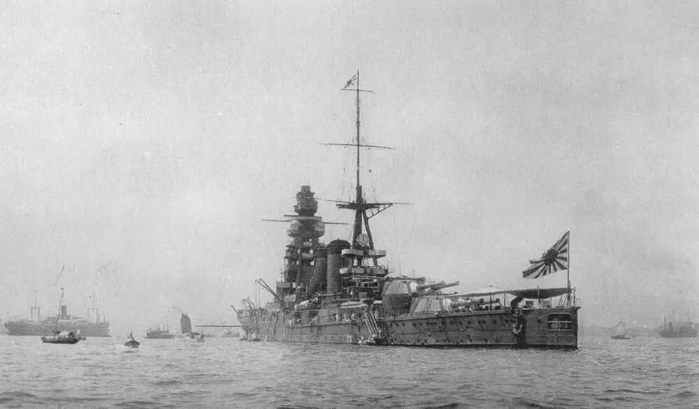 На фото справа на рейде Фото начала 1920х гг Линейный корабль Нагато - фото 103