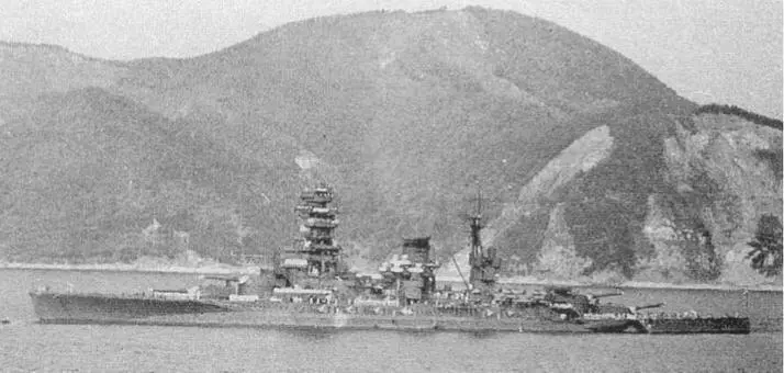 Линейный корабль Нагато в конце 1930х гг в центре и внизу - фото 120