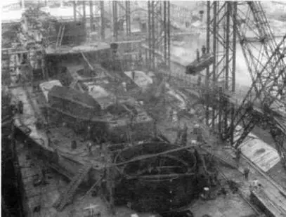Корпус линкора Хьюга на стапеле 1916 г В 1941 году японский императорский - фото 58