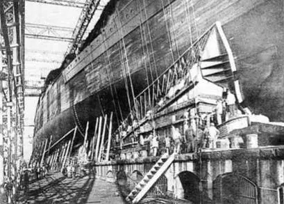 Линейный корабль Ямаширо во время постройки в 19141915 гг Н - фото 88