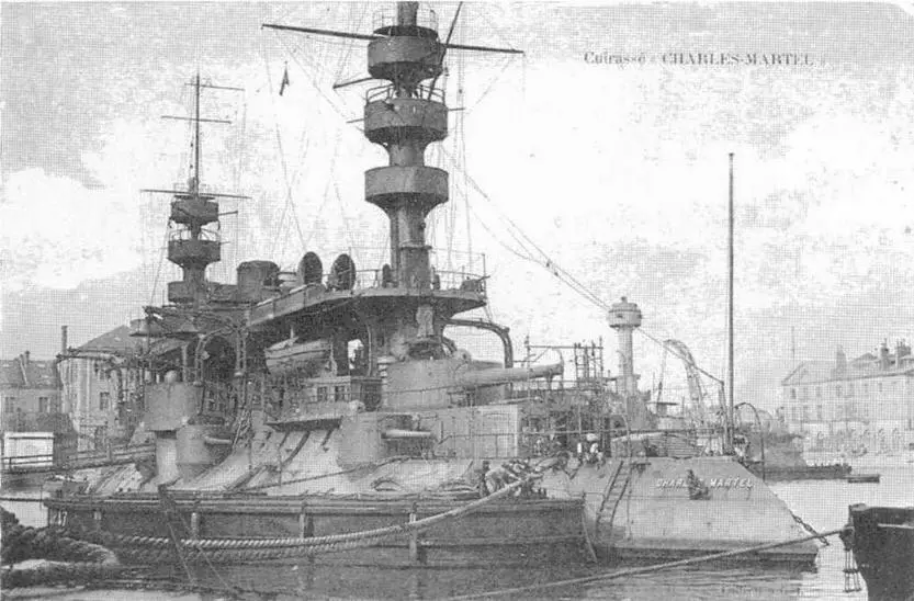 Шарль Мартель в Шербуре в 1909 г вверху и в 1910 гг Шарль - фото 116