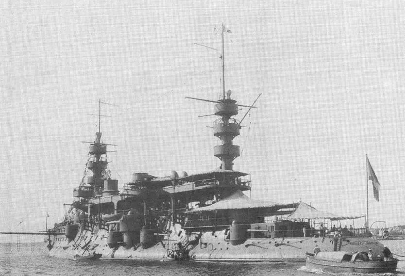Шарль Мартель в Шербуре в 1909 г вверху и в 1910 гг Шарль Мартель в - фото 117