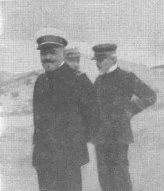 Эрнест Николь В 1898 г проходил службу на Шарль Мартель Командир Шарль - фото 38