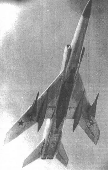 Первый показ Ту128 на воздушном параде в Тушино 1961 г Ракеты Р4 К80 - фото 10