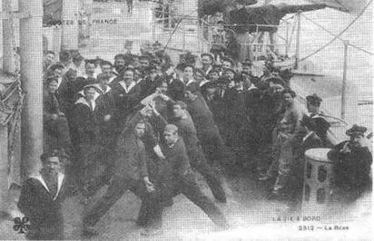 На Карно во время занятий и учений Ещё в марте этого года на Юг из Лорьяна - фото 40