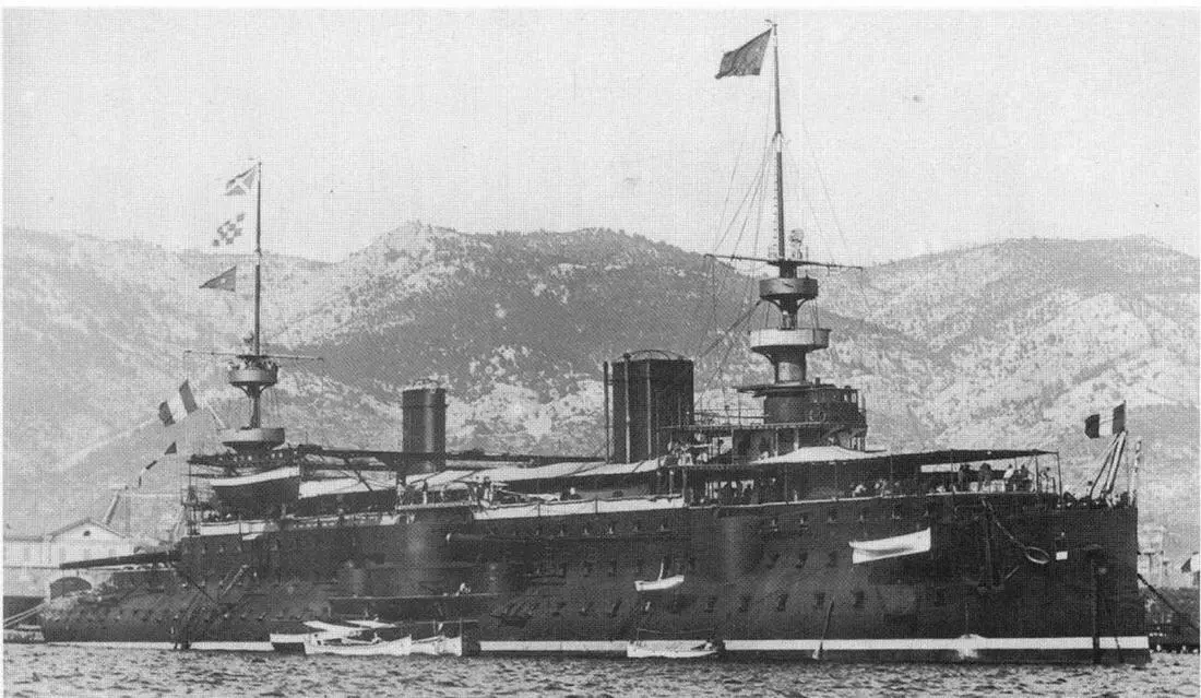 Карно перед испытаниями Карно на достройке в 1895 г - фото 60