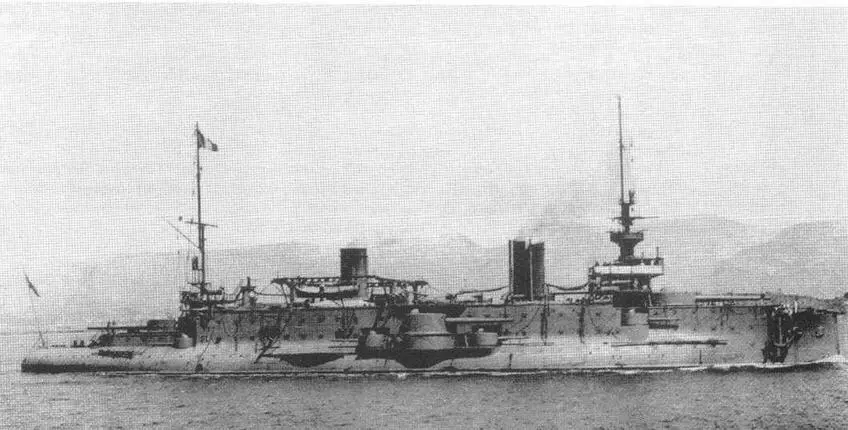 На рейде Вильфранш Карно в Тулоне 1910 г Броненосец Карно 1907 г - фото 93
