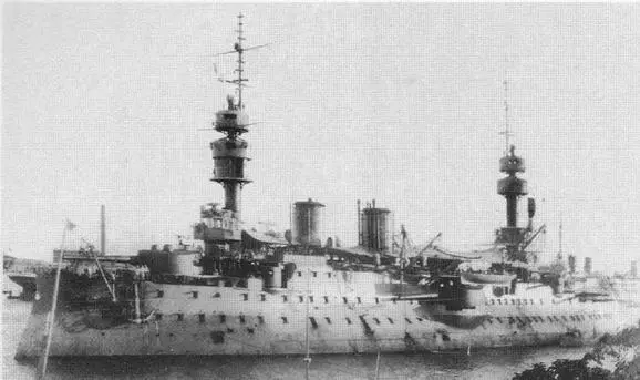 В ПортСаиде в августе 1915 г и в 1918 г На стоянке после вывода из - фото 112