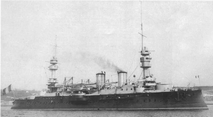 Жорегибери в 19041905 гг На Спитхэдском рейде в августе 1905 г - фото 91