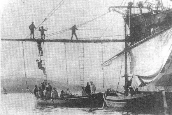 На броненосце Курбэ 1890е гг По распоряжению морского префекта от 13го - фото 42