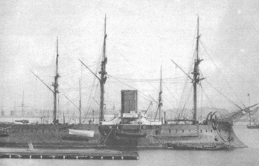 Броненосец Редутабль в 1878 вверху и в 189 гг - фото 55