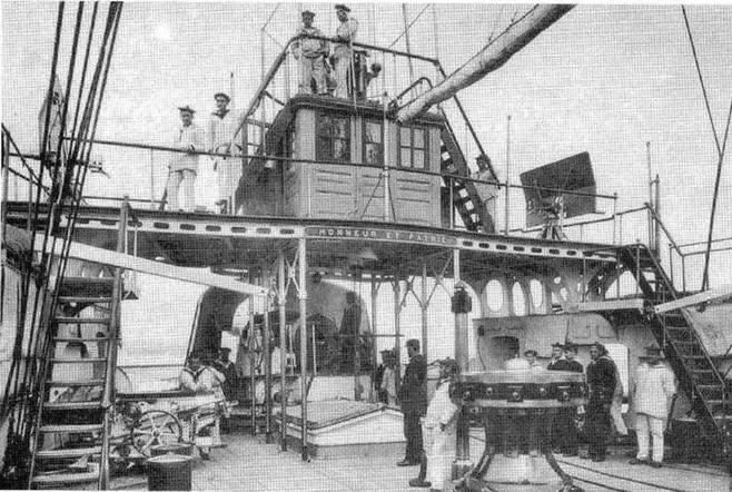Кормовая штурманская рубка на броненосце Девастасьон Редутабль в 1890е - фото 64