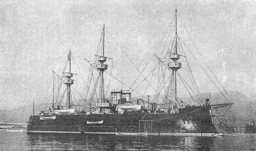 Броненосец Девастасьон в конце 1890х гг Курбэ в начале 1890х гг - фото 79