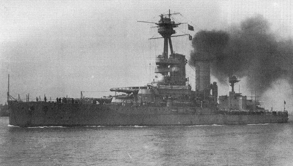 Канада в 1918 г два фото вверху и в Портсмуте в последние дни войны в 1918 - фото 87