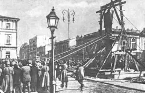Демонтаж памятника Столыпину в Киеве 19 марта 1917 года Государственный - фото 50