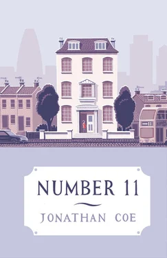 Jonathan Coe Number 11 обложка книги