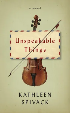 Kathleen Spivack Unspeakable Things обложка книги
