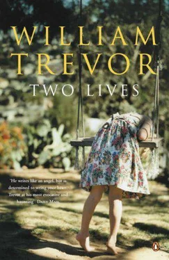 William Trevor Two Lives обложка книги