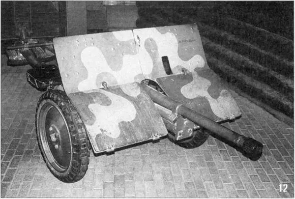 12 37мм противотанковая пушка Бофорс в военном музее Хельсинки фото И - фото 35