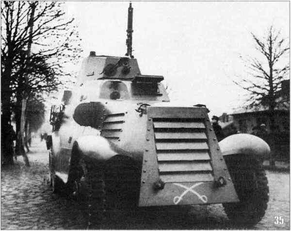 35 Бронеавтомобиль Ландсверк182 в Лаппенранта осенью 1939 года На переднем - фото 59