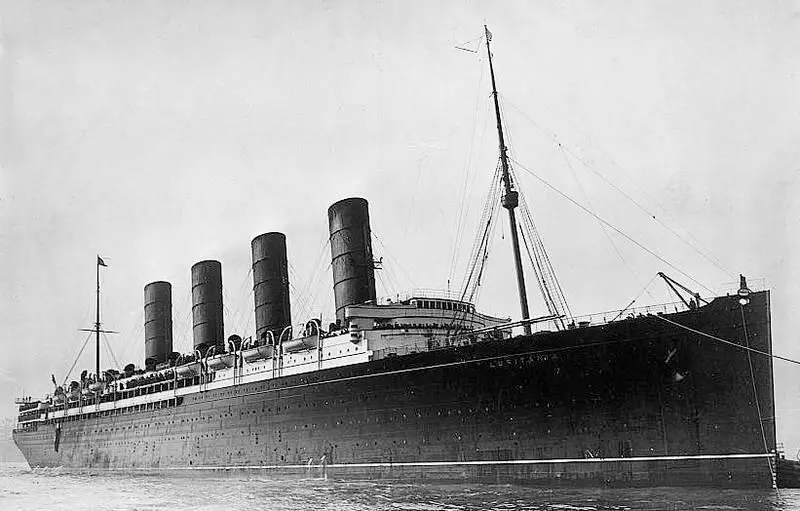 22 Британский лайнер Лузитания 7 мая 1915 г потопленный немецкой подводной - фото 53