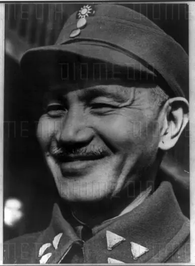 Чан Кайши Но это будет позже а пока Сталин пользуясь тем что границы между - фото 1