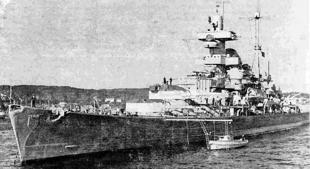 Адмирал Хиппер в сентябре 1940 года В целях идентификации с воздуха крыши - фото 35