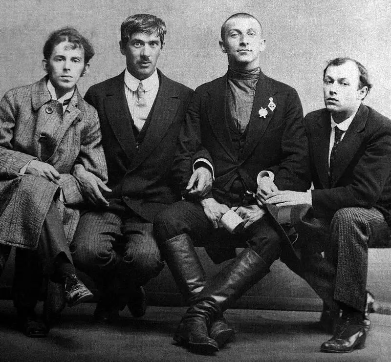 Слева направо Осип Мандельштам Корней Чуковский Бенедикт Лившиц Юрий - фото 36