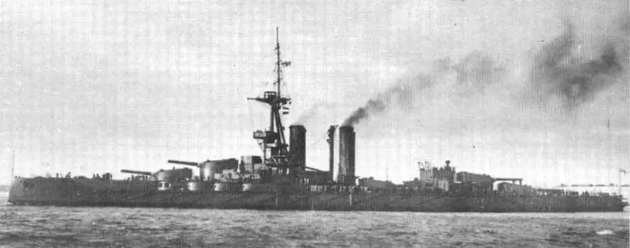 Линейный корабль Айрон Дюк на ходовых испытаниях в конце ноября 1913 г На - фото 160