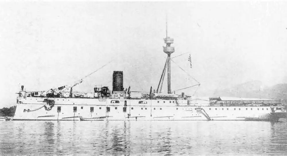 Крейсер Мацусима во время достройки в 1892 г 2 фото вверху и в конце - фото 35