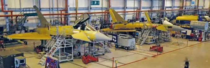Сборочная линия самолетов Eurofighter Typhoon Таковых сегодня работает четыре - фото 65