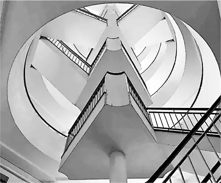 Лестница в спроектированном Tecton БевинКорте 1955 Жилой комплекс который - фото 41
