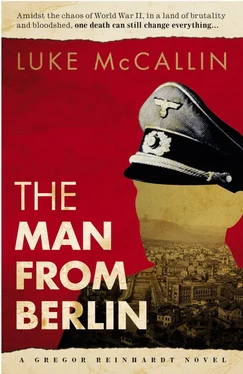 Luke McCallin The Man from Berlin обложка книги