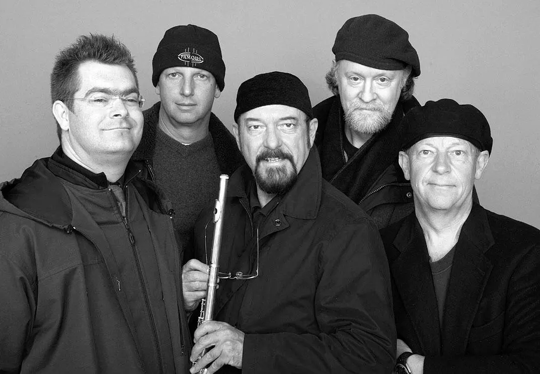 Jethro Tull Отношение к поэзии у кельтов вообще особое дело Они совершенно - фото 101