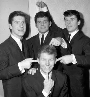 Searchers Герой же песни группы Tremeloes забыл накормить свою девушку - фото 145
