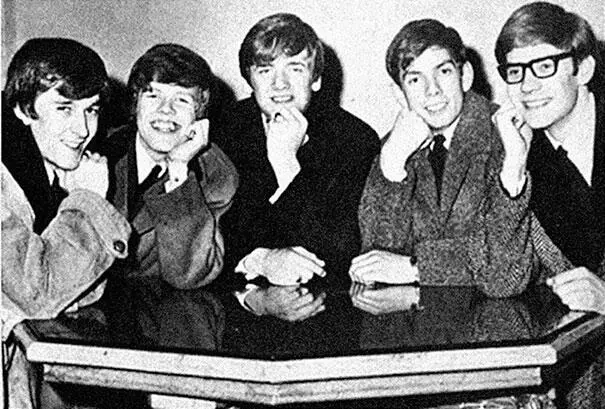 Hermans Hermits Troggs Еще одна группа из класса Hermans Hermits можно - фото 216